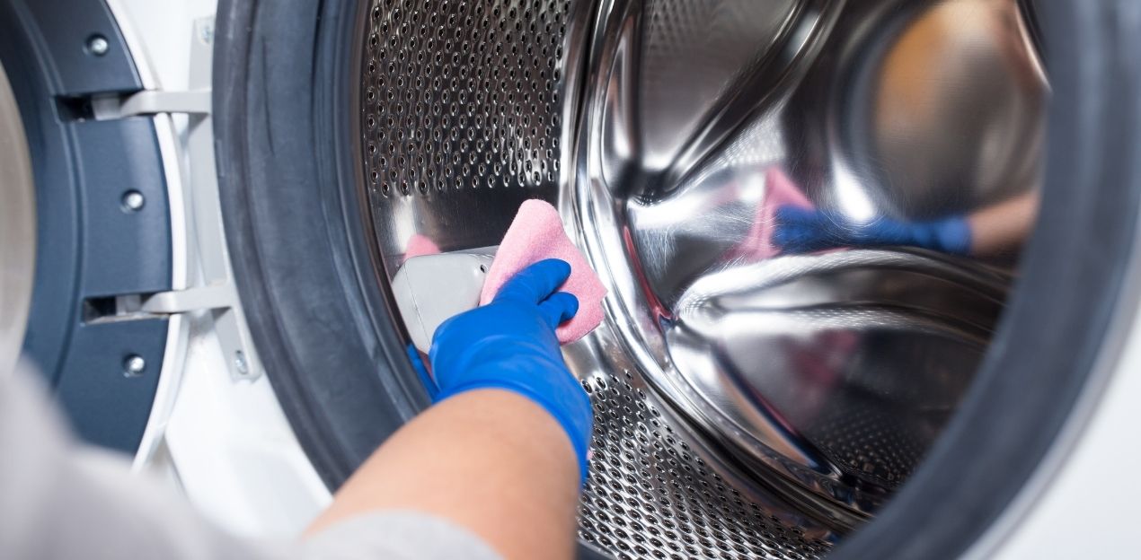 cleaning products<br />
